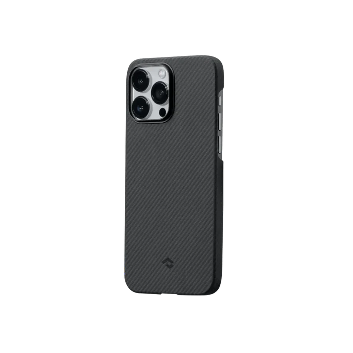 Carcasa din fibra de carbon REAL